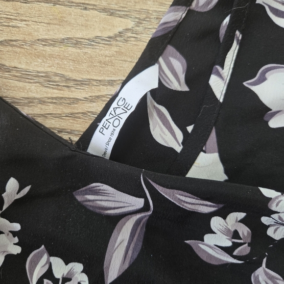 Pentagone Floral Tank Top Small - Picture 3 of 4